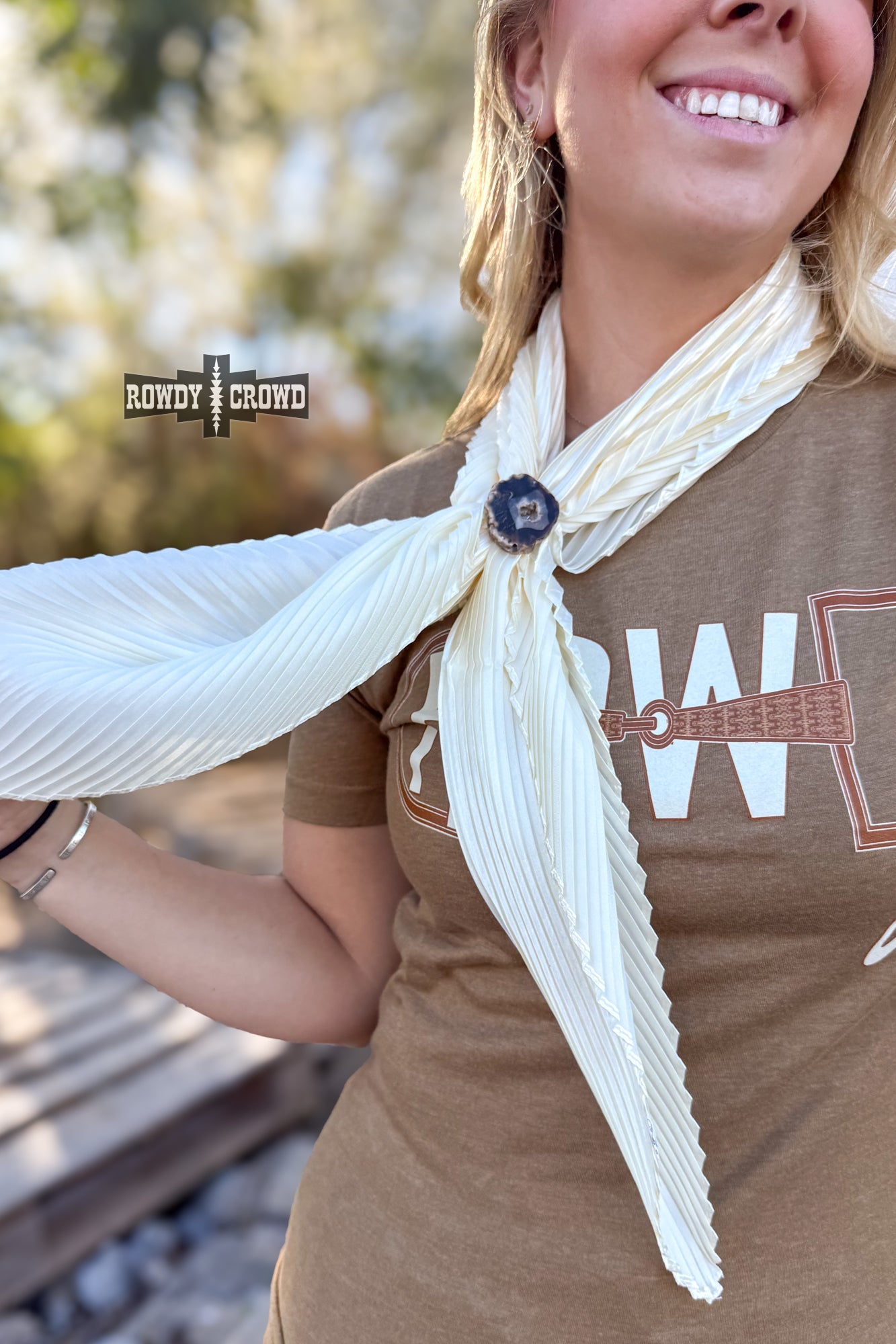 DS Pasadena Pleated Wild Rags