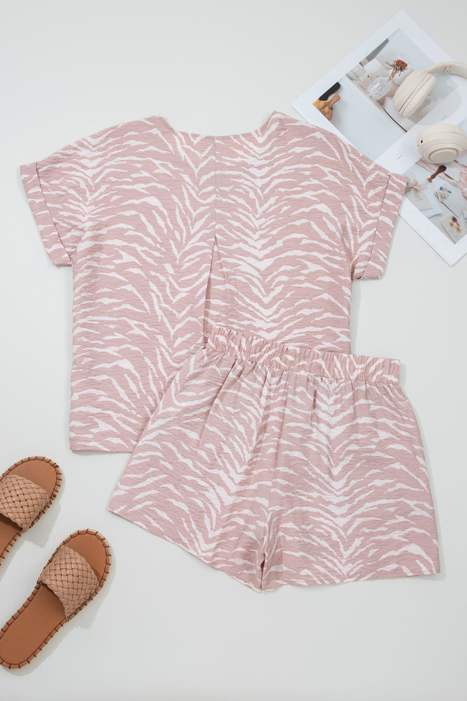 Khaki Abstract Print Cuffed Short Sleeve Loose Top Short Set
